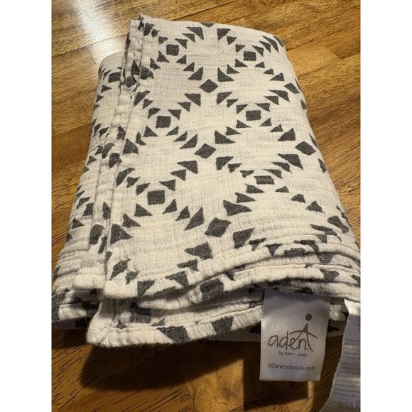 Adent & Anais Other - ADENT Baby Crib Blanket White With Green Geometric Pattern Boho Neutral 41x41”